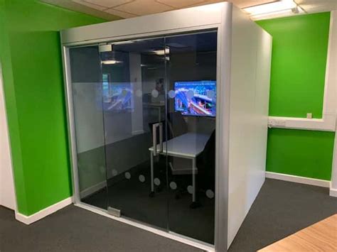 Additional Pod Spaces And Screens At The Murray Library University Of