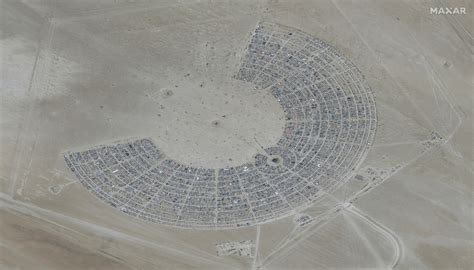 Burning Man Revelers Begin Exodus From Flooded Desert Internewscast