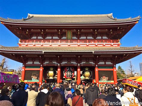 Osaka, der zweitgrößten stadt japans befindet sich ebenfalls in der kinki region und hat sich als einstiegsort für ausländische touristen in japan etabliert. 101 Dinge, die du in Tokio getan haben solltest! - WanderWeib