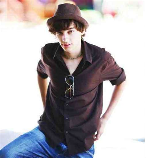 Devon Bostick Rodrick Heffley Photo 22627062 Fanpop