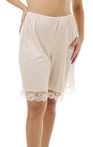 Under Moments Maxi Half Slip 32″ With All Around Lace Combo Pack Blk