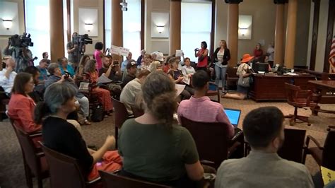 Fox 12 Oregon Kptv On Twitter Group Interrupts Portland City Council Meeting To Protest Police