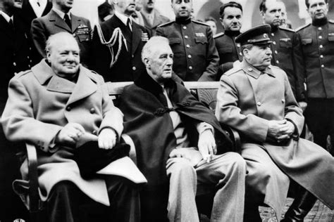 Les Trois Grands De La Seconde Guerre Mondiale - Le 11 février 1945 s'achevait la conférence de Yalta