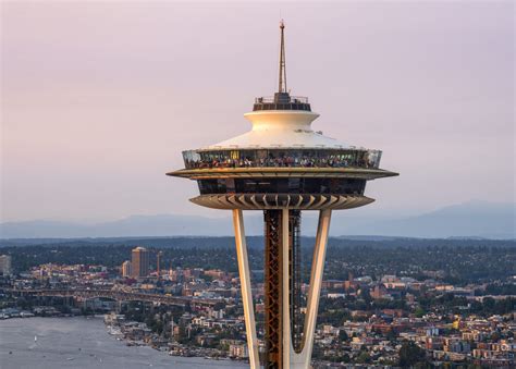 Seattle Space Needle Covid 19 Has Closed The Space Needle But The