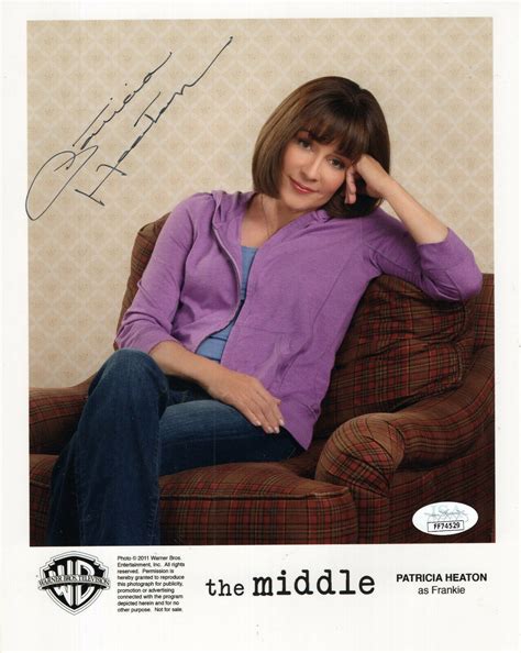 Patricia Heaton Hand Signed 8x10 Color Photo Gorgeous The Middle Jsa