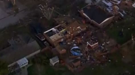 Six Killed As Tornadoes Rip Though Midwest Us