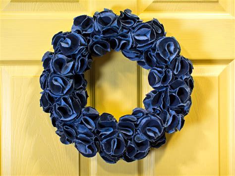 How To Make An Upcycled Denim Wreath Hgtv