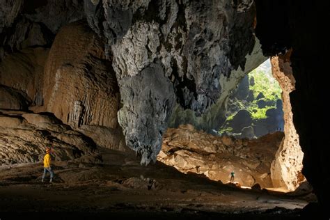 Son Doong Cave Vietnam Worlds Largest Cave That Has