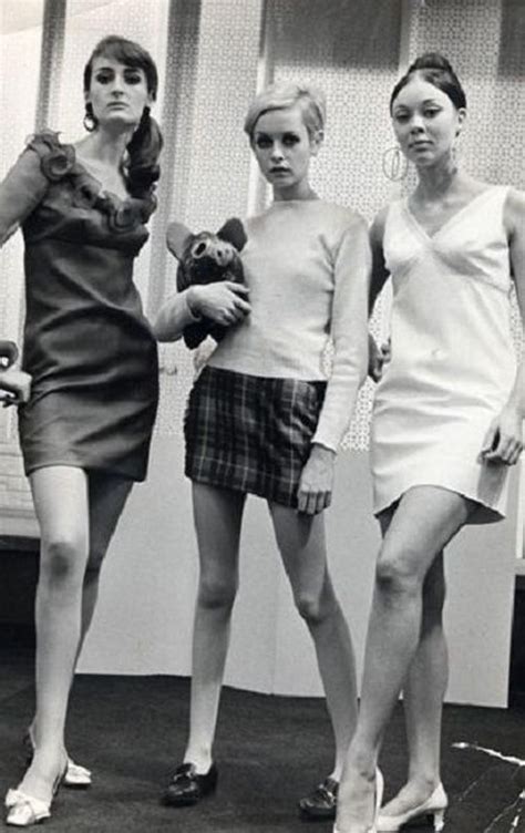 1960s fashion mini skirt