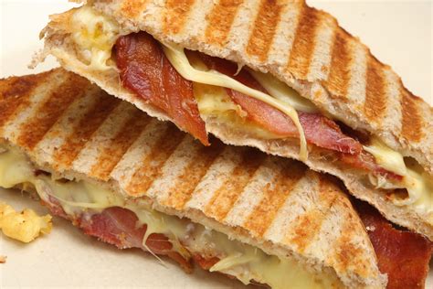 Bacon Cheddar Grilled Cheese