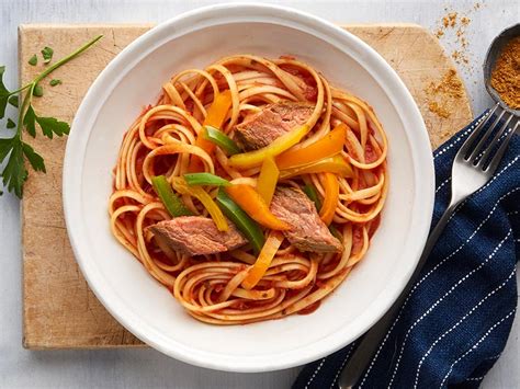 Add butter to pan and let melt, then add garlic and cook until fragrant, 1 minute. Turmeric Rubbed Flank Steak with Linguine & Sweet Peppers