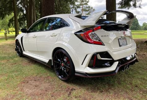 2020 Honda Civic Type R Review The Hot Hatch Lives The Torque Report