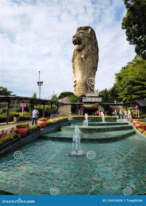Merlion Statue On Sentosa Island In Singapore Editorial Stock Photo