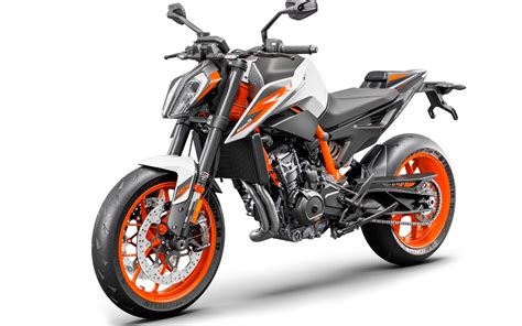 The new bike features an improved aerodynamic package and a new chassis for the 2020 motogp season. Motornieuws 2020: KTM 890 Duke R | MotoPlus