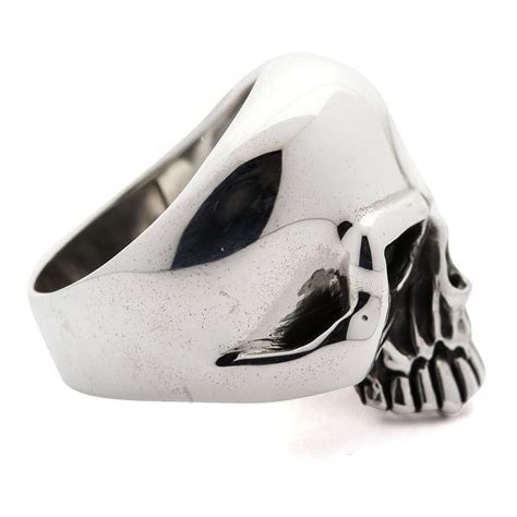 Ruby Red Eye Skull Ring