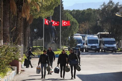 İzmirden Gönüllü 225 Polis Deprem Bölgesine Gidiyor