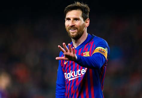 Hit the follow button for all the latest on lionel andrés messi! Barça: Messi vers un nouveau contrat... jusqu'à ses 36 ans?