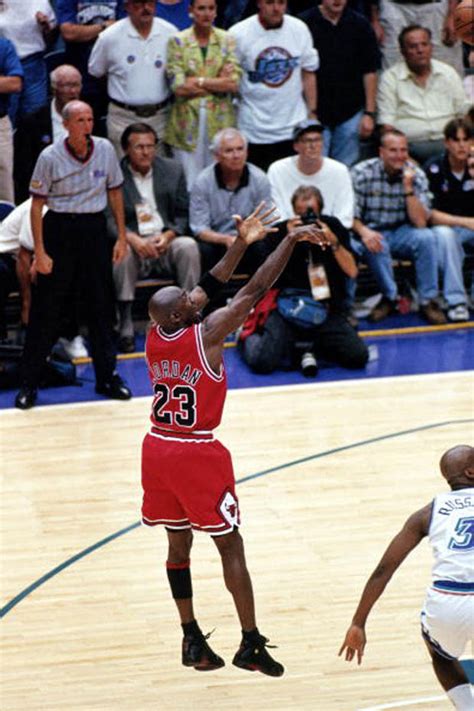 Michael Jordan Dropped The Last Shot 18 Years Ago Today Air Jordans