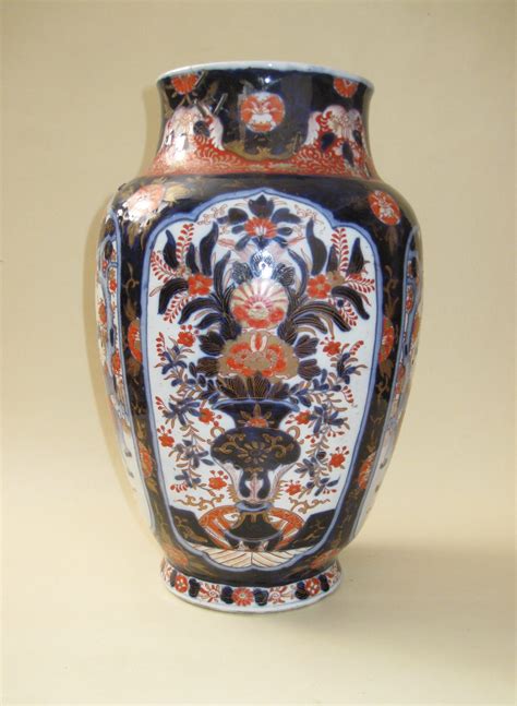 Antiques Atlas Huge18th Century Chinese Imari Vase