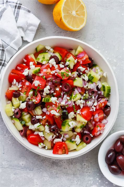 Easy Mediterranean Salad Recipe 2022
