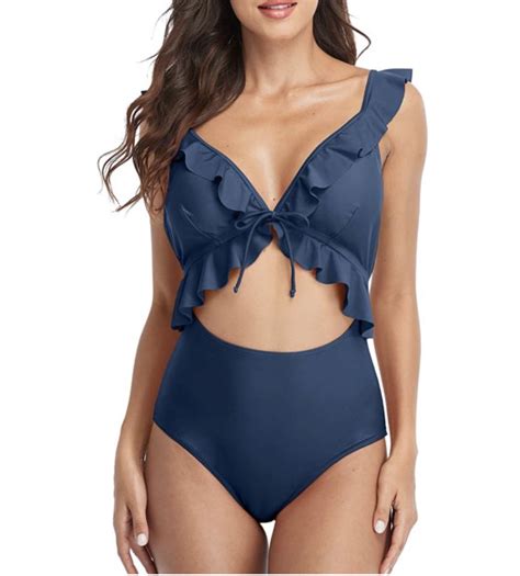 Slimming One Piece Swimsuits That Look Extra Flattering In Photos