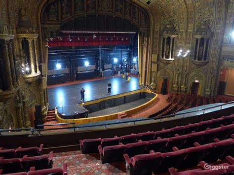 Huge Theater With Stunning Interior Rent This Location On Giggster