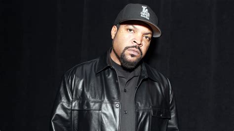 Ice Cube Talks Death Certificate Friday And His Star On The Walk