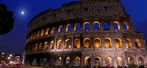 Hay 3 lugares donde comprar las entradas del coliseo de roma: Visita Coliseo de Noche, la Antigua Roma bajo la luna ...