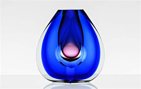 Svoboda Jaroslav 1938 Diana Vase 2011 Contemporary Glass Art Glass Art Glass Art Design