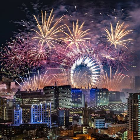 In Pictures Just 21 Spectacular Photos Of Londons New Years Eve