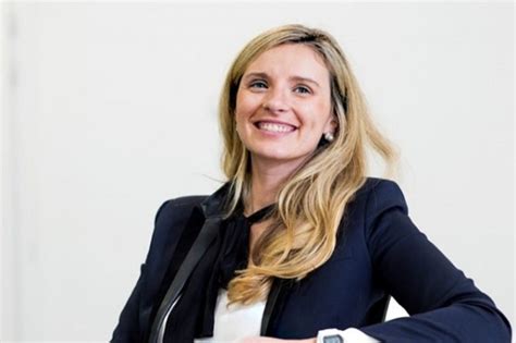 Trouvez rapidement la liste des agences société générale grande synthe (59760) et leurs horaires d'ouverture avec les plans d'accès. La Société Générale recrute Claire Calmejane au poste de ...