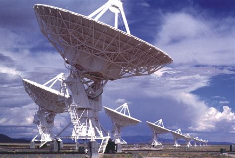 Apod 2002 May 28 The Very Large Array Of Radio Telescopes