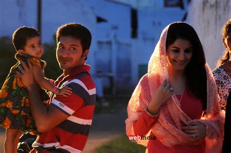 Meendum Oru Kathal Kathai Tamil Movie Trailer Review Stills