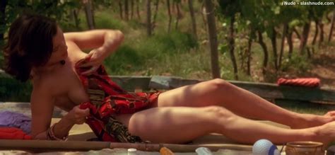 Rachel Weisz Topless For Tan In Stealing Beauty Photo 17 Nude