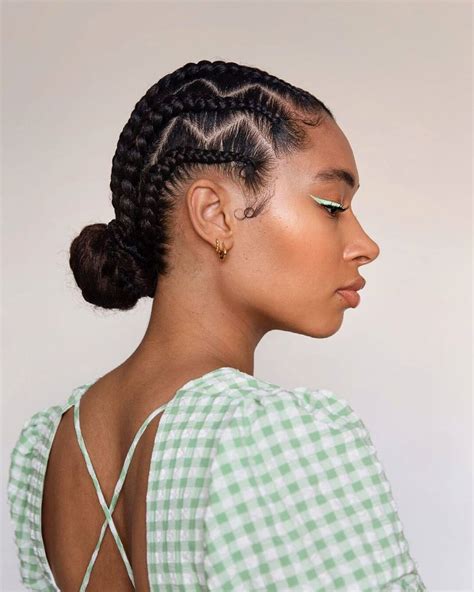 Top 101 Bun Hairstyles For Natural Hair Polarrunningexpeditions