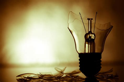 Causes Of Frequent Light Bulb Failure