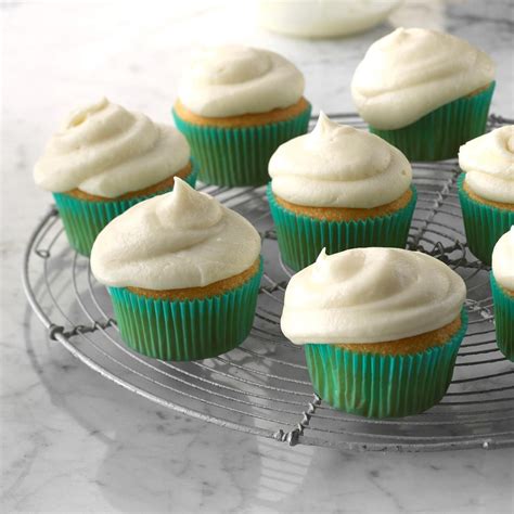 Easy Vanilla Buttercream Frosting Recipe How To Make It