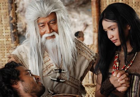 Yusry abdul halim, amir hafizi starring di hujung pengairan selat melaka, merong mahawangsa dan angkatannya diserang oleh garuda. Hikayat Merong Mahawangsa (The Malay Chronicles ...
