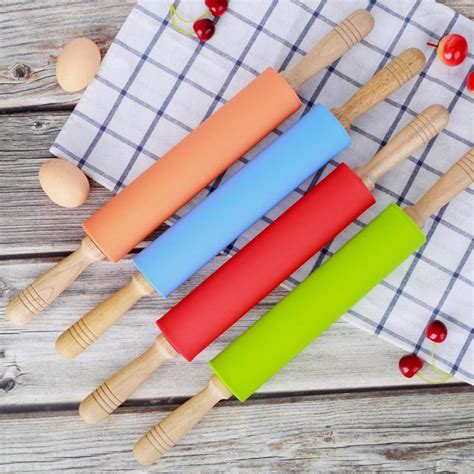 Non Stick Silicone Rolling Pin Wooden Handle Silicone Rolling Pin Flour Baking Cookies Fondant