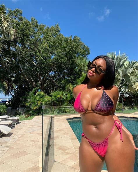 Megan Thee Stallion Posts GNARLY Pics Of Shooting Injury Fires Off On
