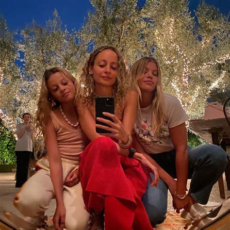 Nicole Richie spends Mothers Day with doppelgänger daughter Harlow in