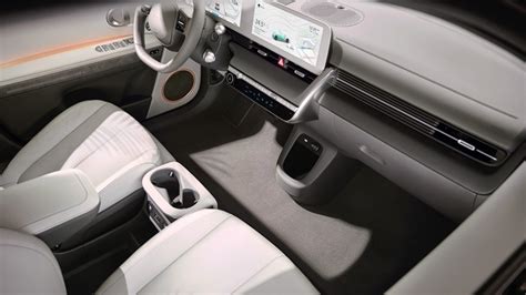 The ioniq 5 (stylized as ioniq 5) is an electric compact crossover suv produced by hyundai. Hyundai IONIQ 5 Project 45 price and specifications - EV ...