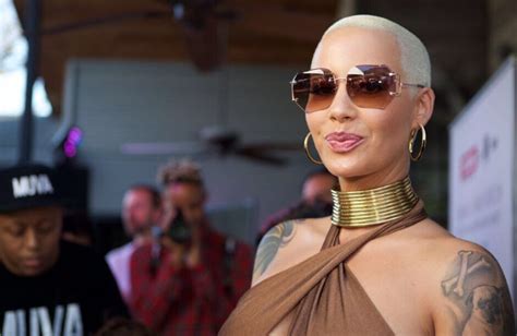 Get Ready For The Amber Rose Show