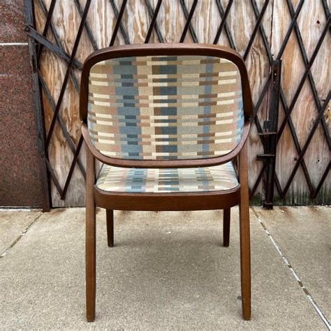 Bentwood Office Chairs By Don Pettit For Knoll 15 Available 5995?aspect=fit&width=640&height=640