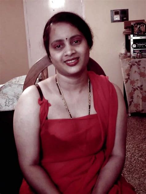 Pin By Achu Anjana On Hotnighty India Beauty Women Desi Slip Dress