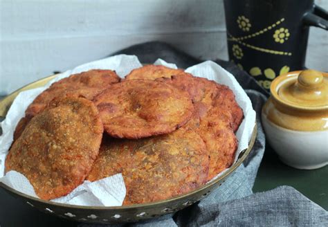 Bhoplyache Gharge Recipe Maharashtrian Style Sweet Pumpkin Puris By