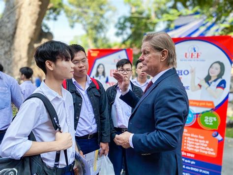 Tư vấn tuyển sinh 2020: Ngành Quan hệ quốc tế của Đại học Kinh tế - Tài chính TP ...