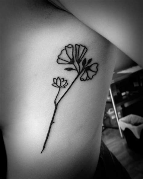 Minimal Flower Tattoo Tattoo Abyss Montreal