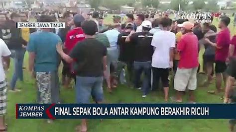 Final Sepak Bola Antar Kampung Berakhir Ricuh Pemain Berlarian Ke