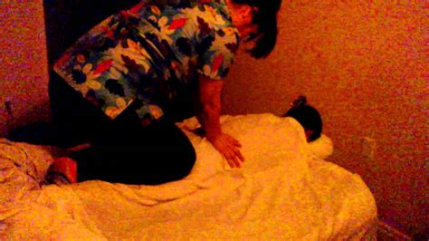 Spa Massage With Aboriginal Holistic Remedies Massage Videos 2 Youtube